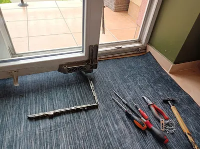 Naprawa ,Serwis Okien i Drzwi DaWPol